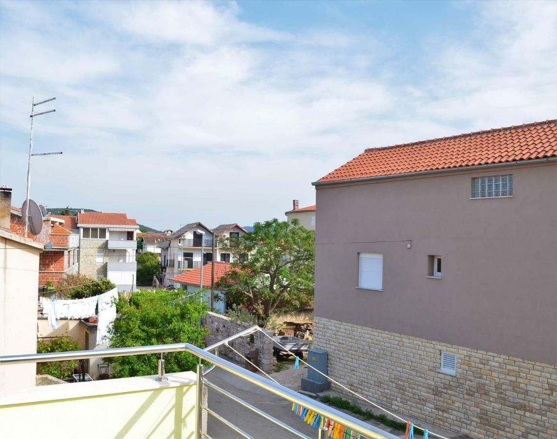 Apartman Rosa Pirovac Exterior foto